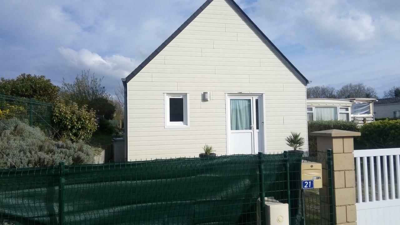 Chalet Les Dauphins Saint-Georges-de-la-Riviere Exterior foto